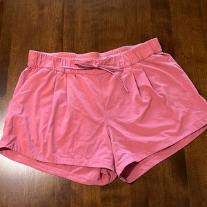 🍋 Lululemon Stroll at Sundown short size 8 🍋